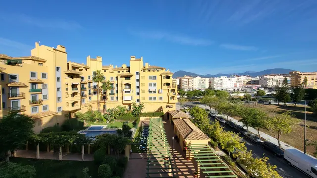 Amplio apartamento de tres dormitorios con vistas panorámicas en Nueva Alcántara. — 34