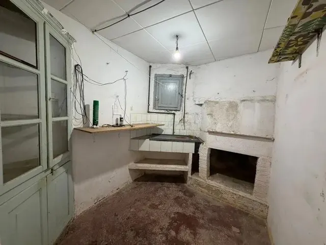 CHALET ADOSADO A REFORMAR, ESQUINERO CON SALIDA A DOS CALLES — 39