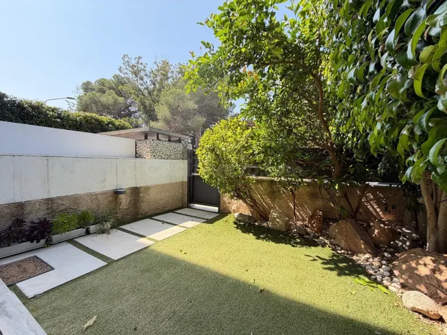 APARTAMENTO CON JARDÍN PRIVADO DE 30 M2 EN CAMPOAMOR. 3 DORM - foto 5