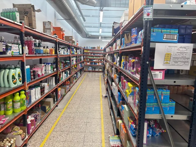 Local comercial reformado y equipado de 587 m2 en el Actur ( - foto 5