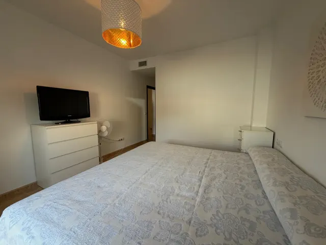 ¡Casa adosada con patio, garaje y sótano en La Victoria, Córdoba! — 31