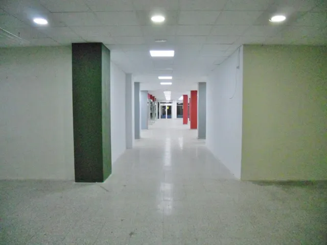 LOCAL EN UNA UBICACIÓN INMEJORABLE — 10