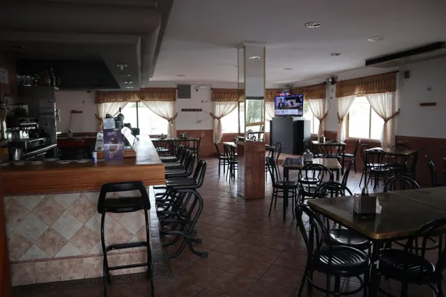 ESPECTACULAR COMPLEJO DE HOSTELERÍA EN PLENO FUNCIONAMIENTO — 20
