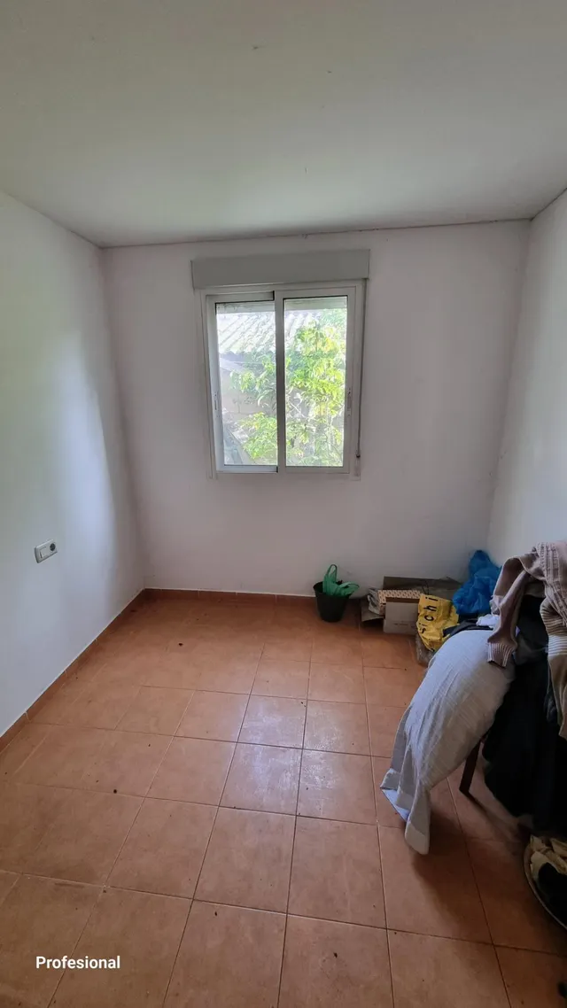 CASA CON TERRENO EN COLUMBRIANOS — 11