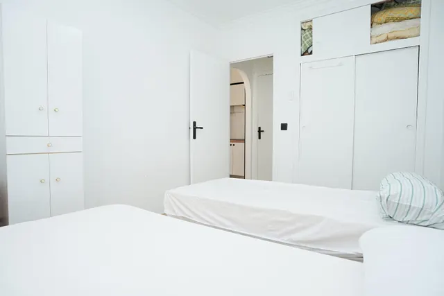 Bungalow en planta baja con licencia turística, piscina – ¡ideal para inversión! — 17