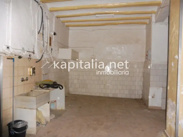 Casa a la venta en La Vila de Ontinyent. — 22