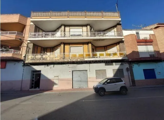 SE VENDE piso OKUPA en C Constitucion 4 de Murcia - foto 3