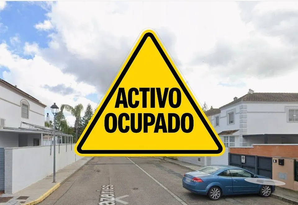 CASA EN ESPARTINAS