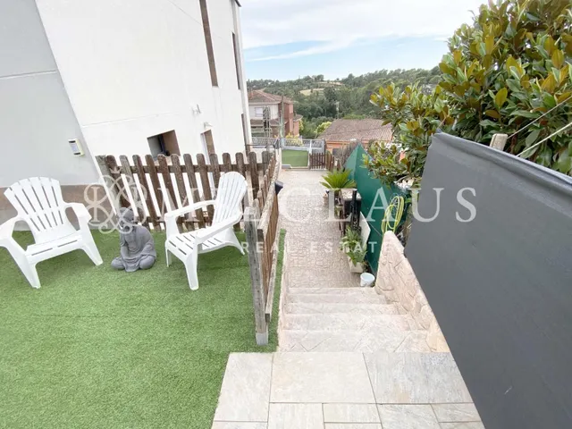 Casa o chalet independiente en venta en Calle d'Enric Morera — 19