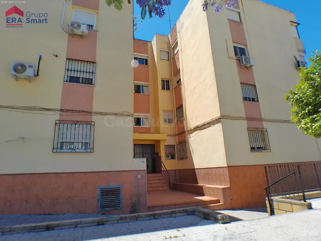 Luz, espacio y vida de barrio en Alcalá de Guadaíra: un piso - foto 2