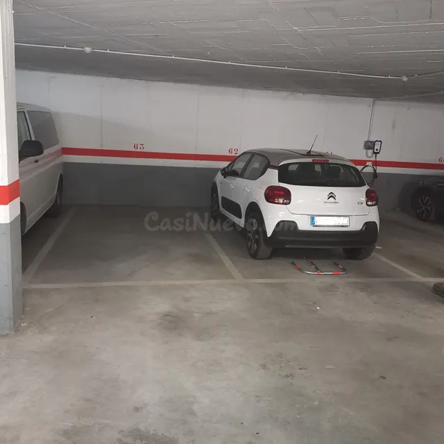 Parking en C/ la Vinya. - foto 4