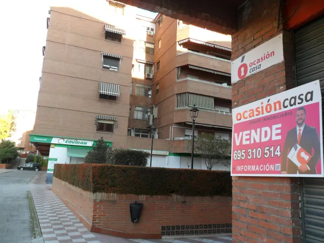 OPORTUNIDAD ÚNICA, LOCAL COMERCIAL O REALIZAR VIVIENDA como ESTUDIO  EN AV, MADRID , EL MEJOR PRECIO DE LA ZONA ¡¡GRAN CHOLLO!! — 4
