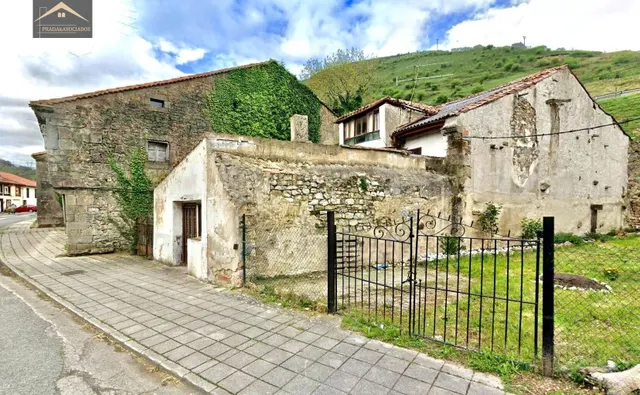 CASA CON TERRENO EN SANTIURDE DE REINOSA - foto 2