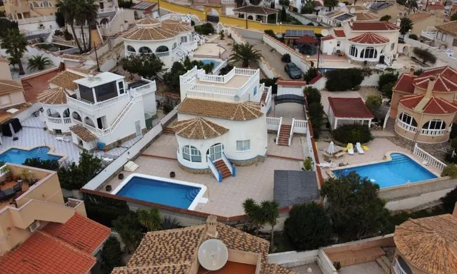 Villa 5 habitaciones 187m² en venta - torrevieja - foto 3