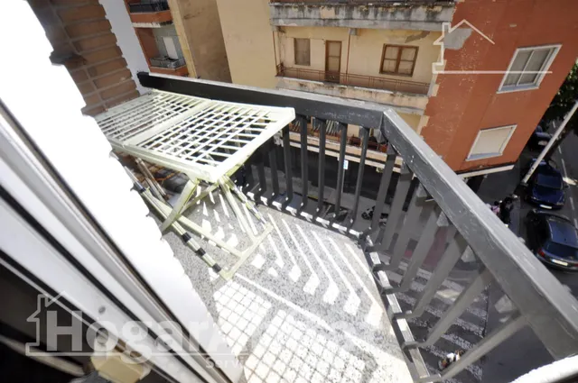 Luminoso piso esquinero con dos balcones y dos plazas de garaje incluidas — 19