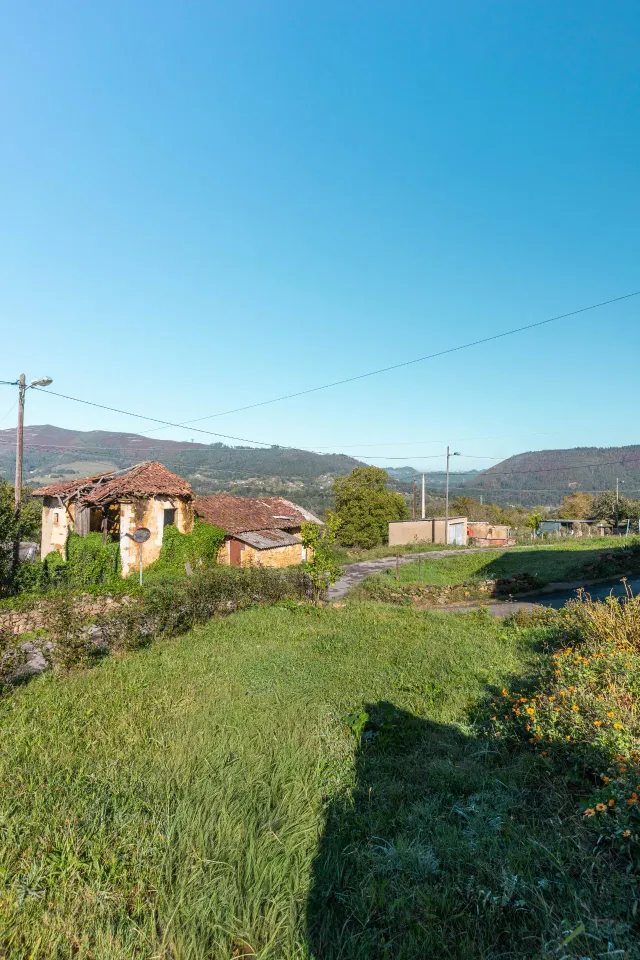 Casa totalmente reformada con finca y anexo para rehabilitar en L’Oteru, Piloña, muy cerca de Infiesto. — 36