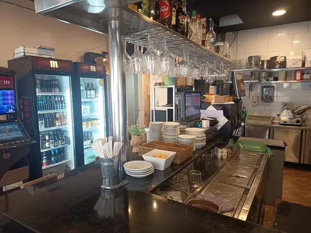 ¡TRASPASO DE RESTAURANTE EN VILADECANS! Negocio en funcionamiento con terraza soleada — 6