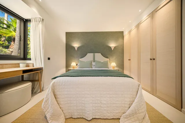 Chalet 4 habitaciones 241m² en venta - Marbella — 46