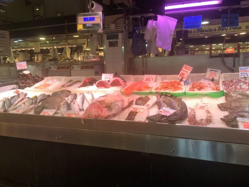 Se TRASPASA Puesto de Venta DENTRO el MERCAT DEL OLIVAR