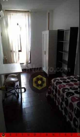 EST/ ERASMUS Piso para ESTUDIANTES de TRES dormitorios en zo - foto 3