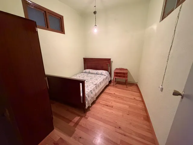 Venta albergue en el camino de Santiago en Cacabelos — 15