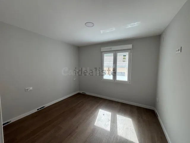 Alquiler de piso en Trinitat — 2