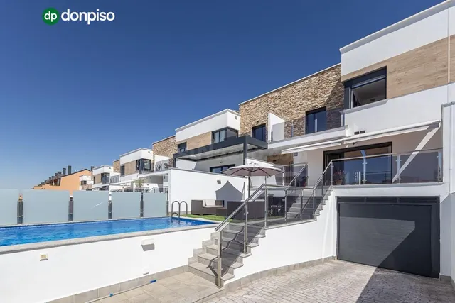 Vivienda de lujo en Urbanización SERRALLO HILLS. - foto 3