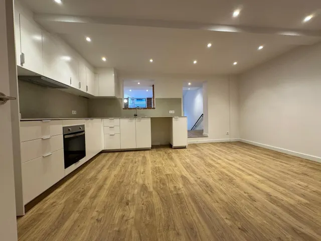 PISO REFORMADO CON GARAJE EN MANRESA — 8