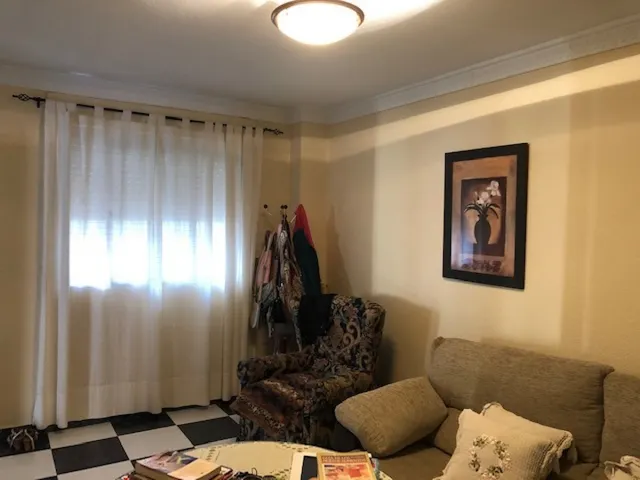 Edificio con piso dúplex y local en planta baja en el centro de Alhaurin de la Torre. — 7