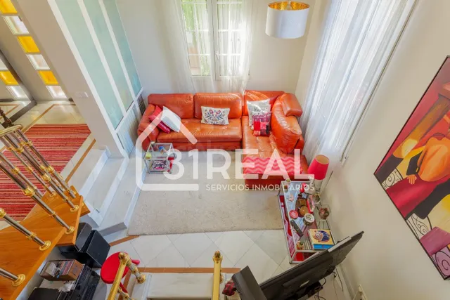 Exclusivo chalet con piscina privada y doble acceso en Peñag - foto 5