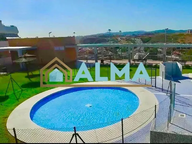 Espectacular Atico con terraza y gran  de solarium en urb. privada con piscina — 24