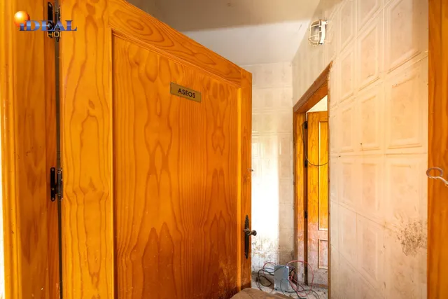 Terreno urbanizable, actualmente hay un restaurante. — 31