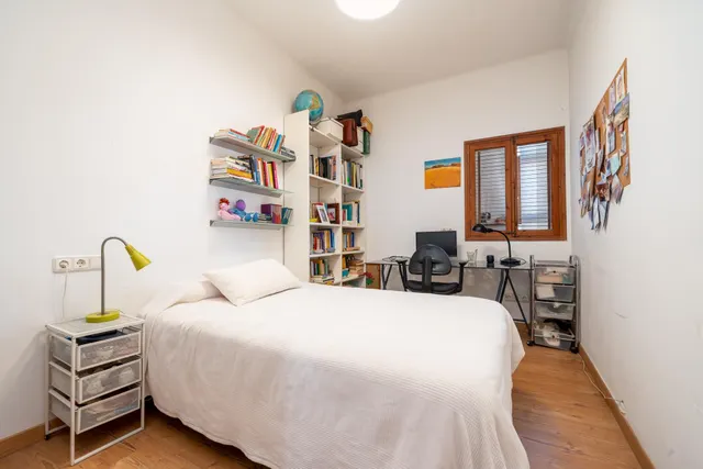 VENTA PISO CON TERRAZA — 12