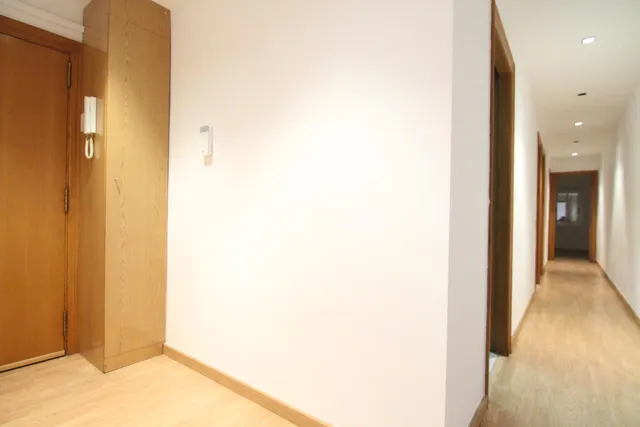 Fantástico piso de 3 habitaciones con ascensor, listo para entrar a vivir en la zona del estatut de Olesa de Montserrat — 8