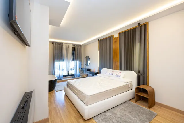 Ático Dúplex Reformado con Terraza de Ensueño en Armilla — 32