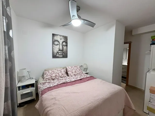 Apartamento luminoso y espacioso en la acogedora Formentera. Cerca de colegios y comercios, a 10 min a pie de Benijófar, a 3,5 km del La Marquesa Golf, y a solo 11 km de las playas de Guardamar. — 25