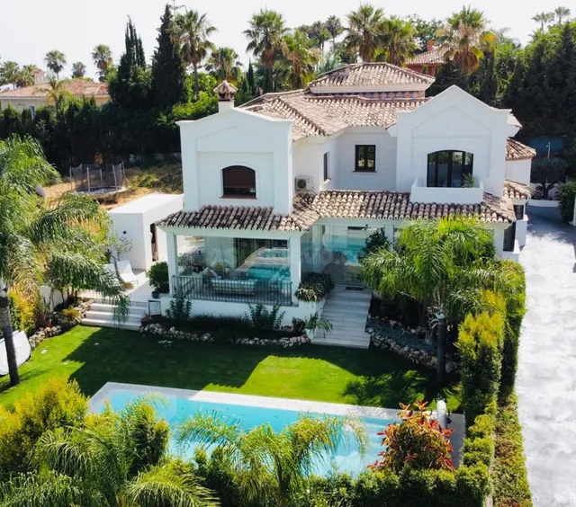 Chalet 6 habitaciones 750m² en venta - Marbella - foto 2
