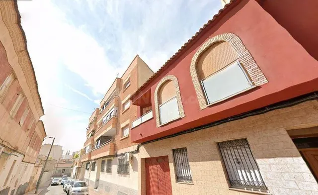 SE VENDE piso OKUPA en C Jose Caride 5 de Alcantarilla - foto 2