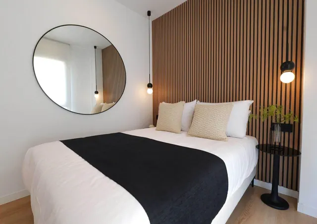 Apartamento 1 Dorm. de Lujo en Primerisima Linea con Vistas Piscina Parking y Gimnasio — 13