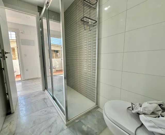 Moderno Apartamento en la Encantadora Cala de Benidorm — 21