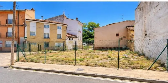 Terreno urbano en venta — 4