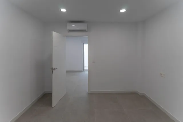 Apartamento en zona céntrica con plaza de parking y amplia terraza — 6
