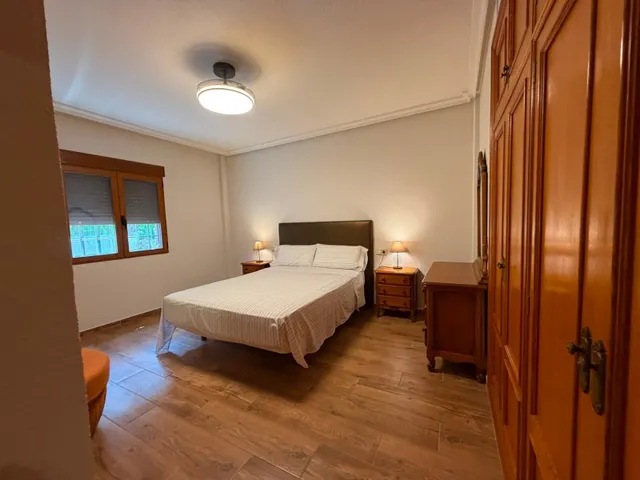 Alquiler Chalet con piscina en alquiler en Elche, zona Valverde. — 18