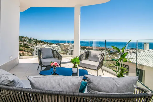 Apartamento exclusivo con vistas panorámicas al mar, 3 dormi