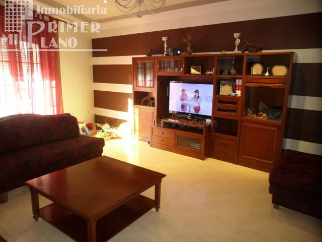 Casa 3 habitaciones 140m² en venta - Calle Socuellamos - foto 2