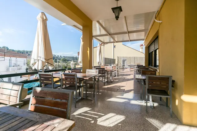 Restaurante con casa en preciosa ubicación de Cerdanyola — 11