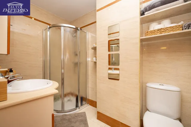 Piso y cochera en venta junto Acera de Darro. — 32