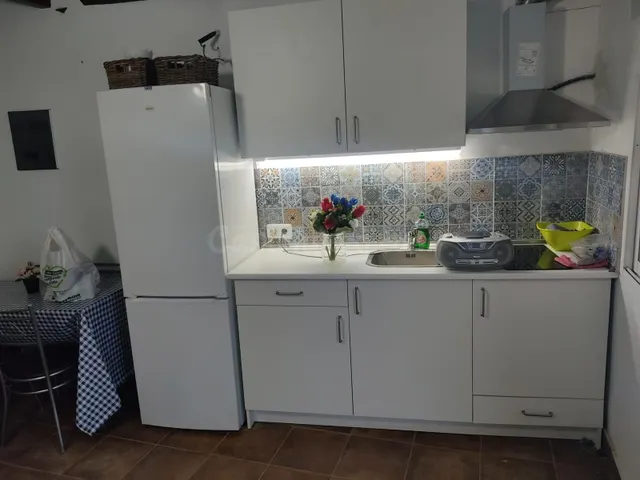 ALQUILER DE PEQUEÑA CASA TERRERA ARAFO