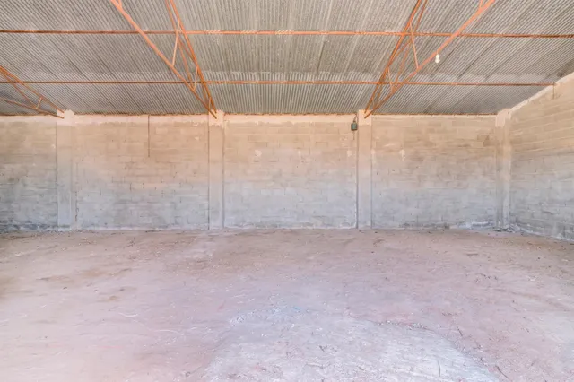 Finca en Atarfe con dos naves y cobertizo — 11