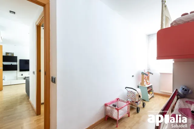 Con piscina y entrada independiente — 24